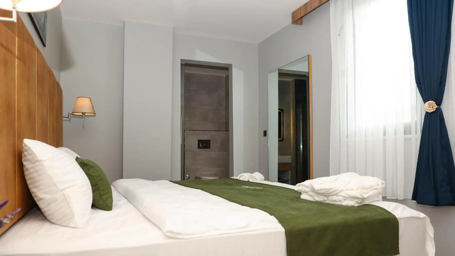 Gardenmode Airport Hotel Tasoluk