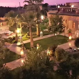 Jenny Lynn Hotel Tazrou