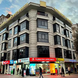 Midpoint Estambul
