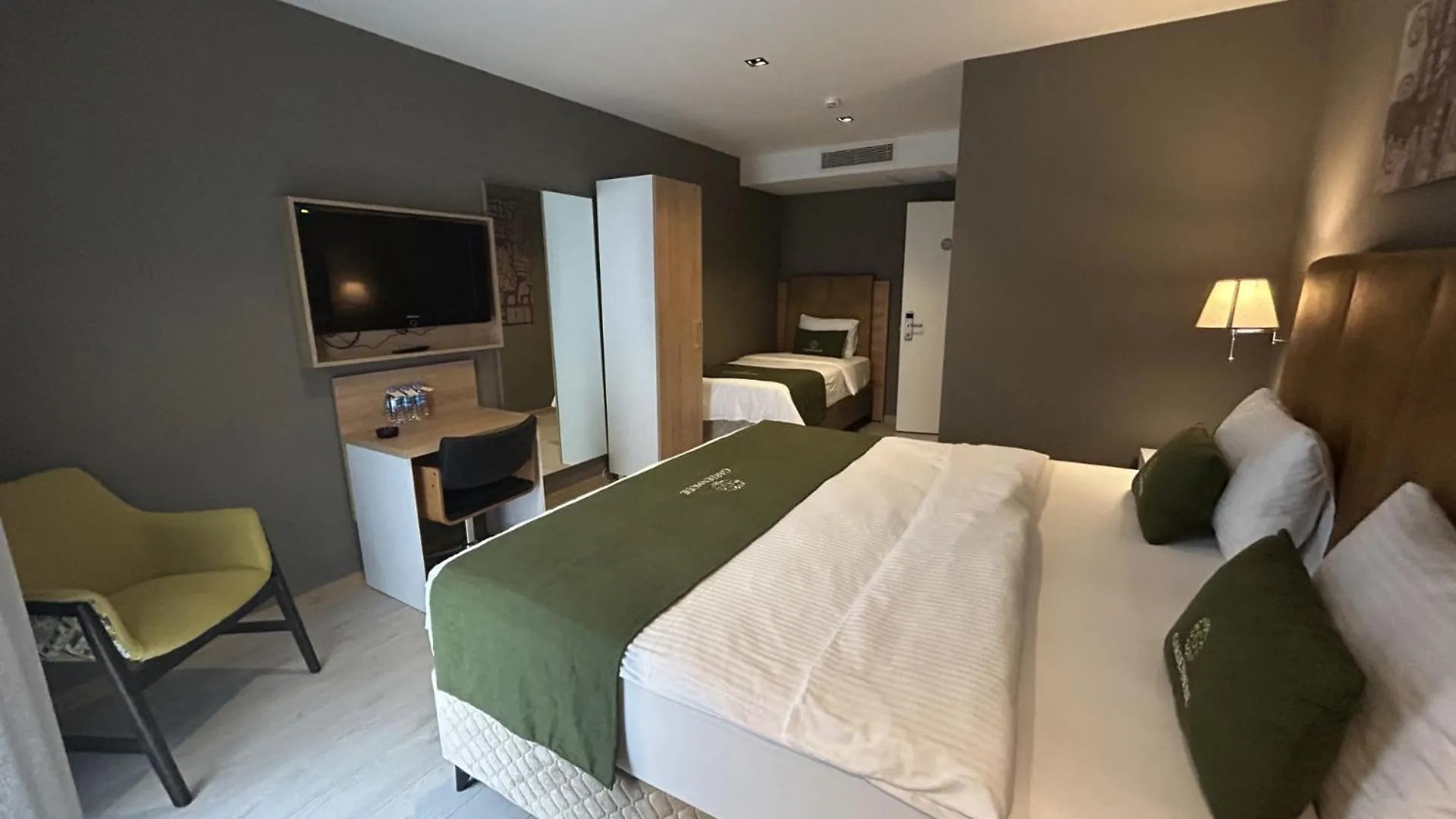 Gardenmode Airport Hotel Tasoluk
