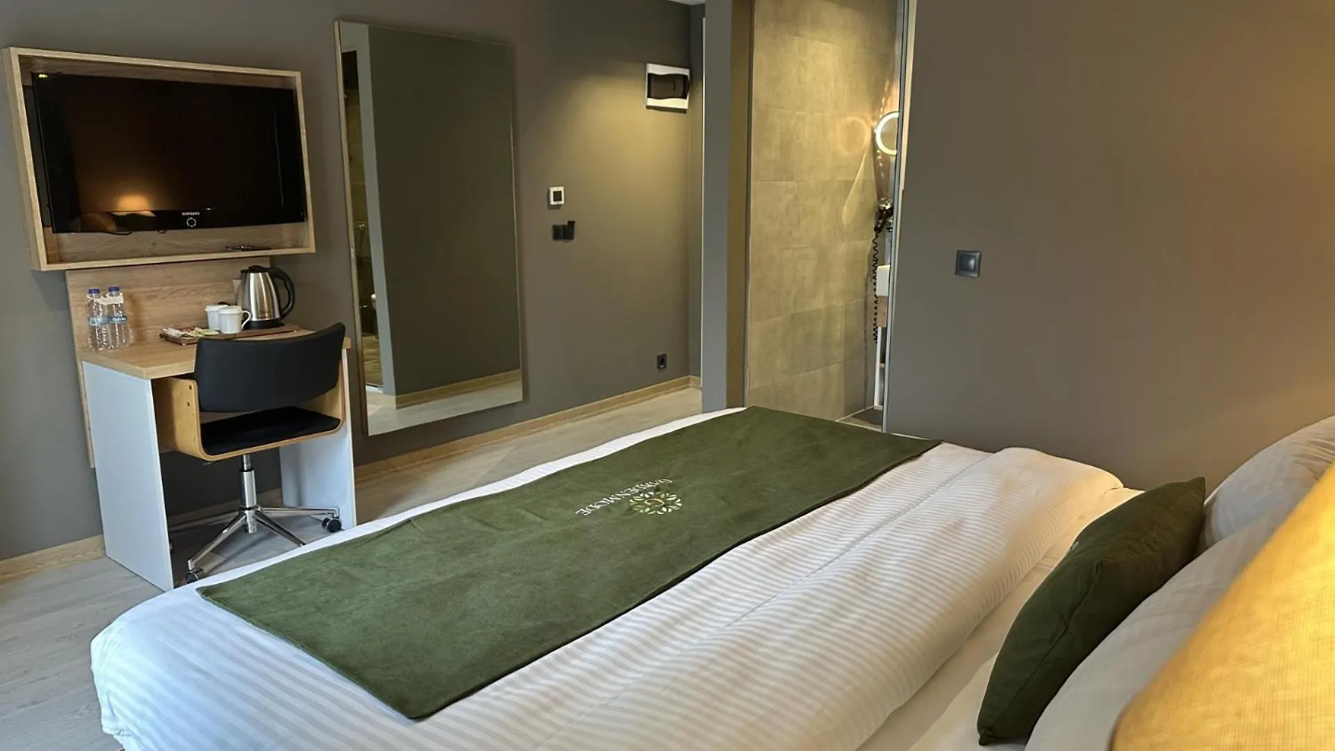 Gardenmode Airport Hotel Tasoluk