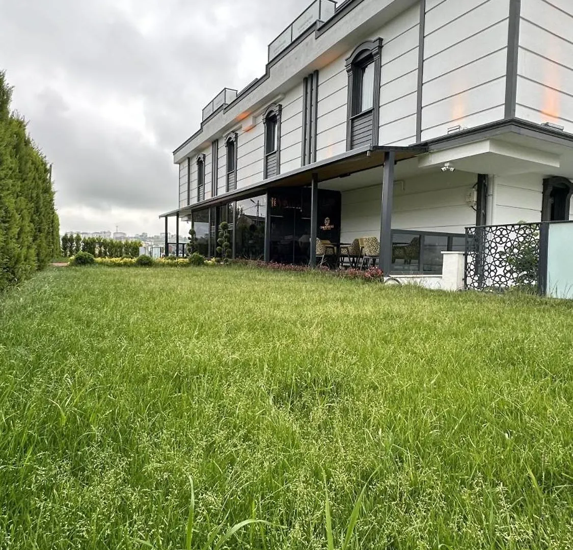 Gardenmode Airport Hotel Tasoluk