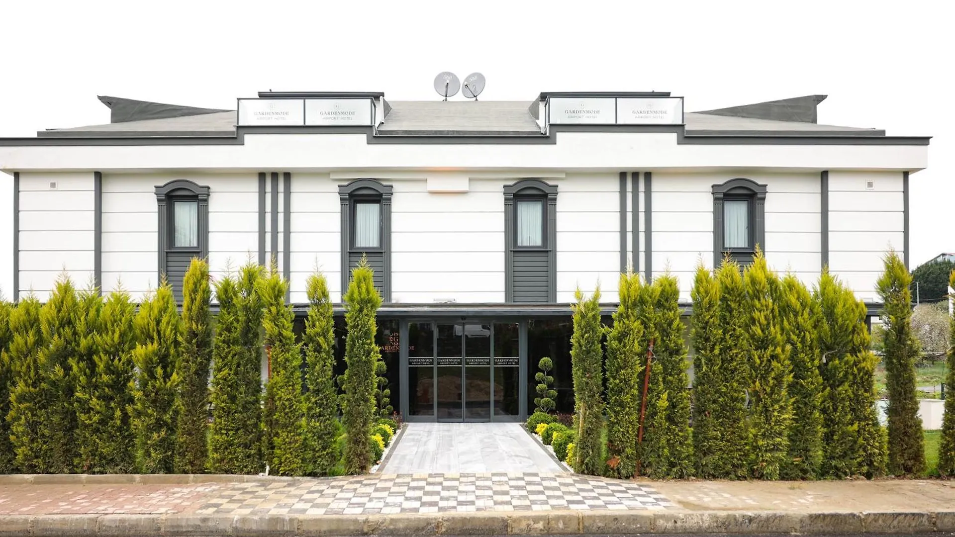 Gardenmode Airport Hotel Tasoluk