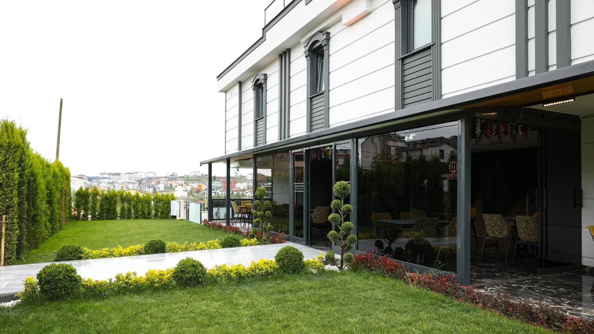 Gardenmode Airport Hotel Tasoluk
